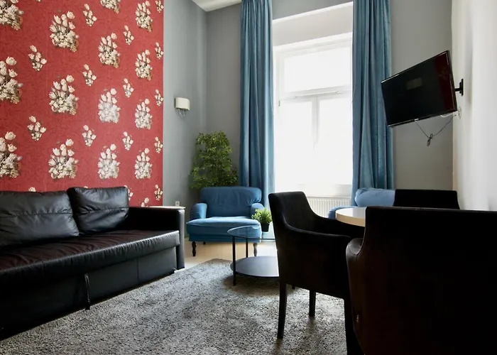 Premium Apartments By Hi5 - Astoria Square