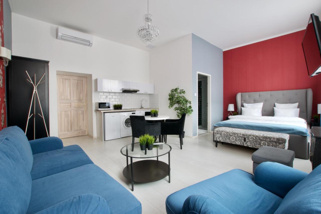 Premium By Hi5 - Astoria Square