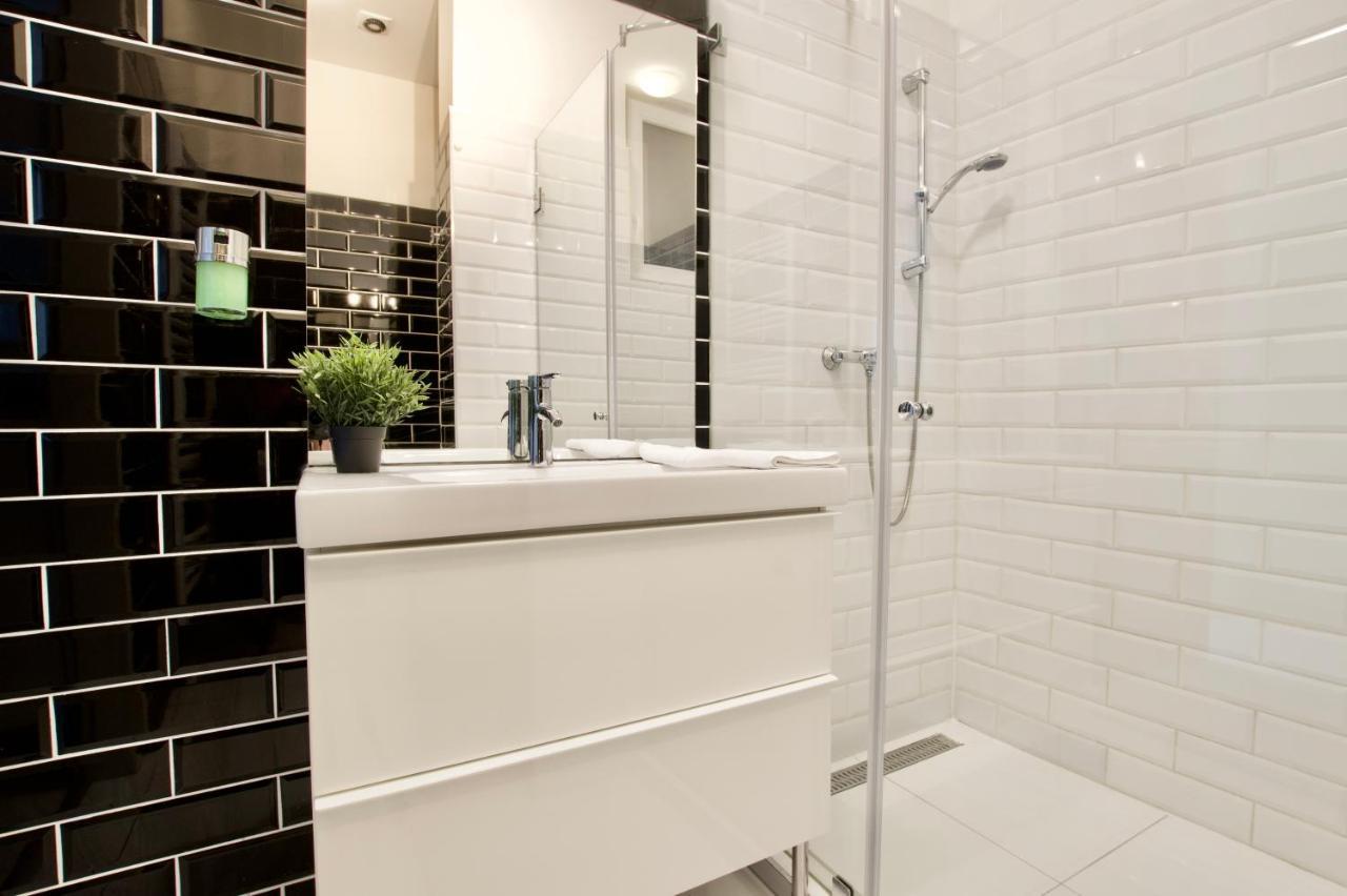 Premium By Hi5 - Astoria Square *